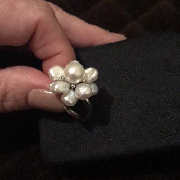 Silver Ring - Picture 3 of 5